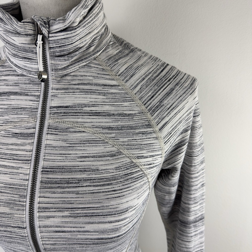 Lululemon Women's Define Jacket Size 2 White Gray Space Dye Full Zip Slim Fit - Picture 3 of 8